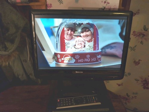 Toshiba lcd colour tv - lcd,